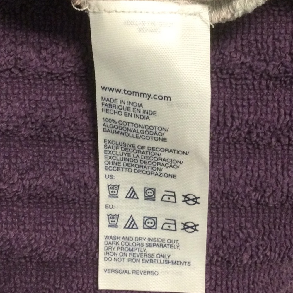 Tommy Hilfiger Tee - Picture 6 of 6